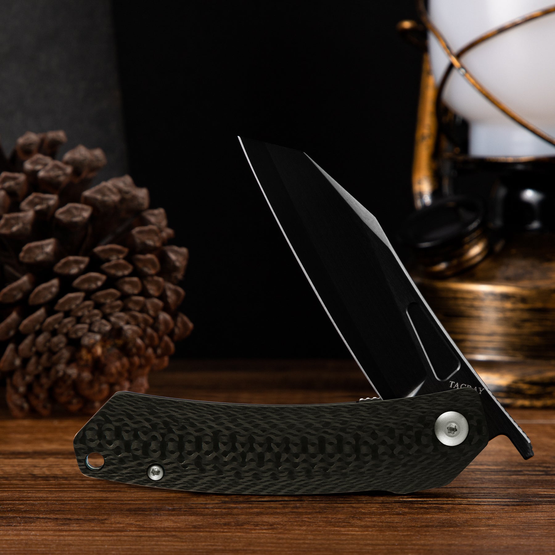 Tacray Liner Lock Knife Carbon Fiber (Black DLC)